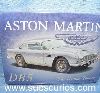 Astonmartinmagnet.jpg