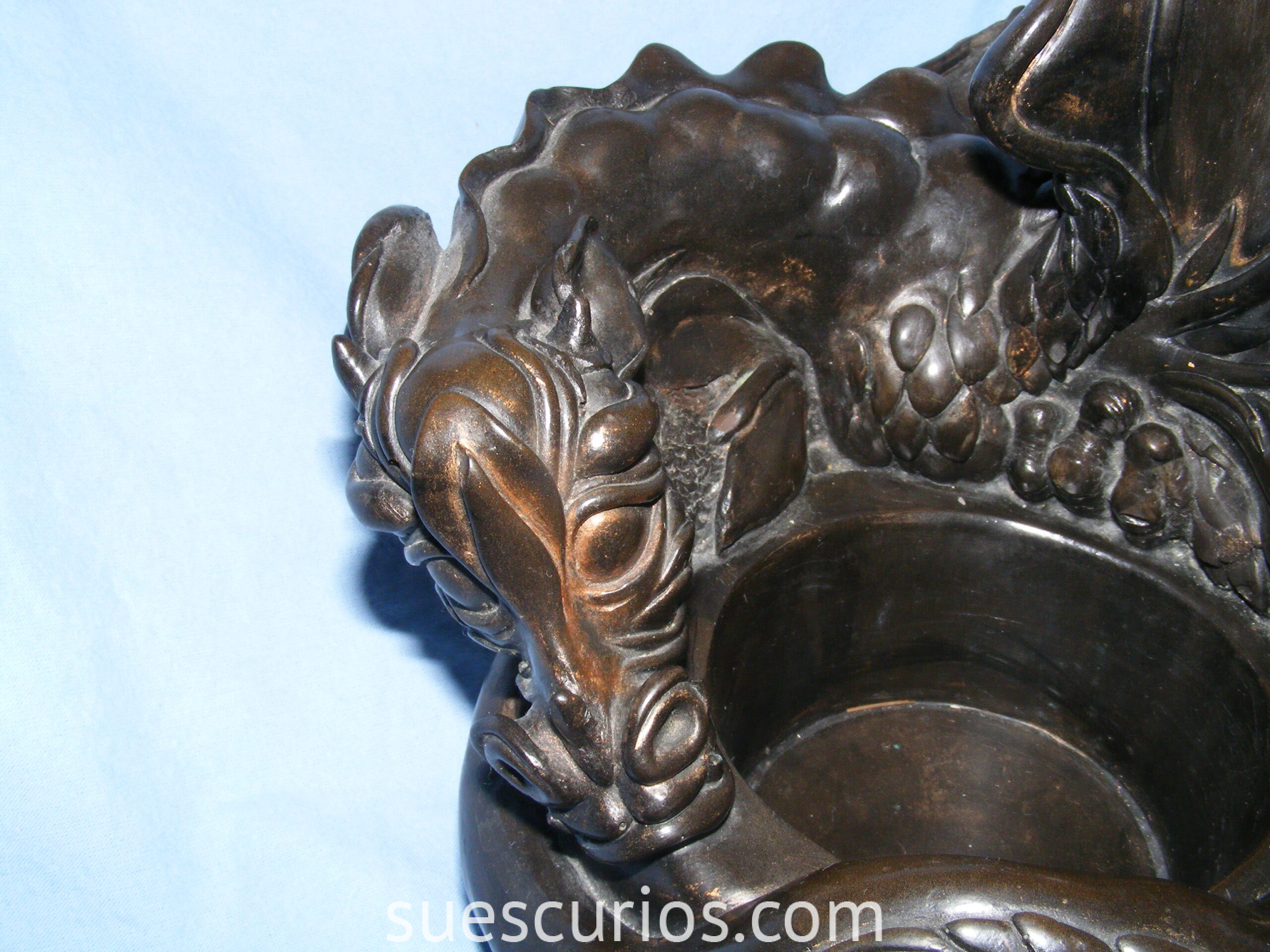 Bronze Dragon Planter (3)