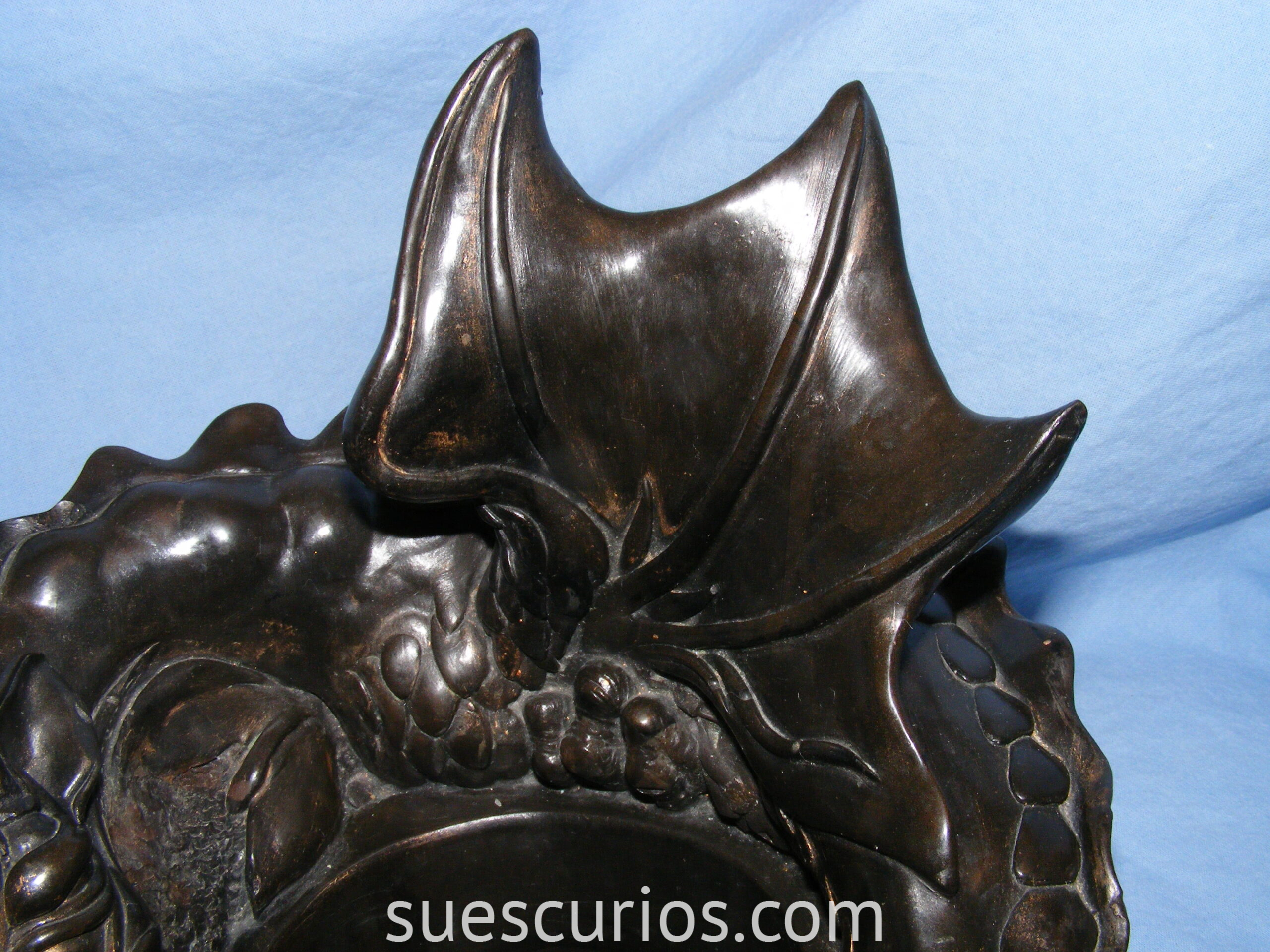 Bronze Dragon Planter (4)