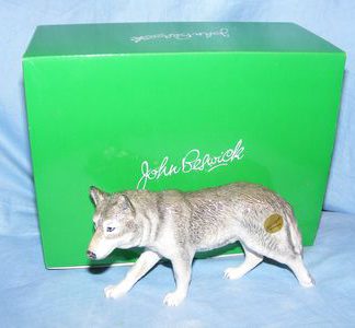 Walkingwolf.jpg