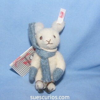 Rabbit Ice Skater 007149 (3)
